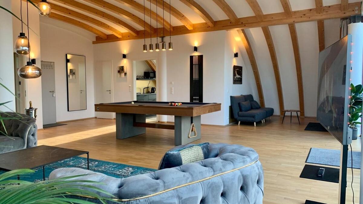 Luxury Penthouse Jacuzzi, Pool Table, Bbq & Desks, Berlin